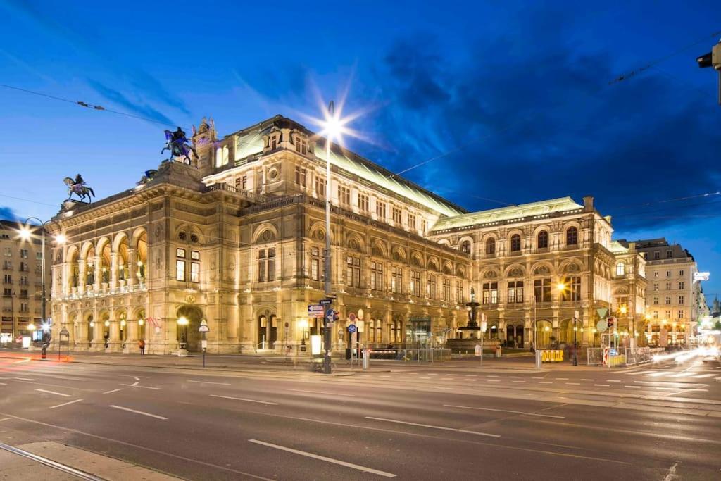 Design Apartment In The Centre Of Wien Exteriör bild
