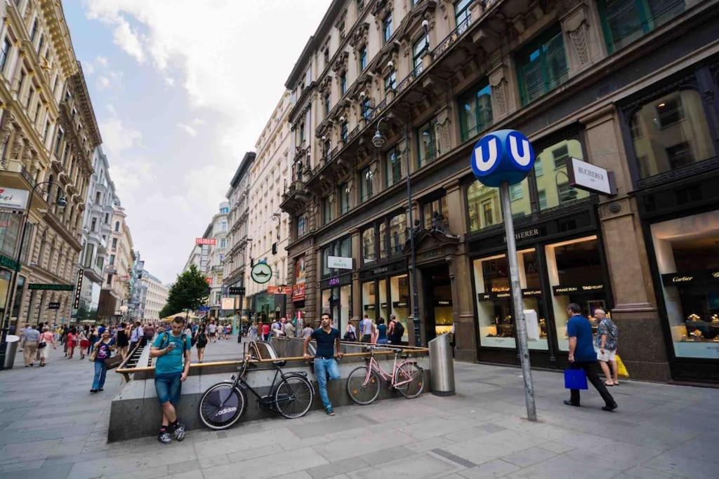 Design Apartment In The Centre Of Wien Exteriör bild